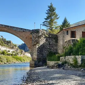 Casa Del Pont Сasa de vacaciones
